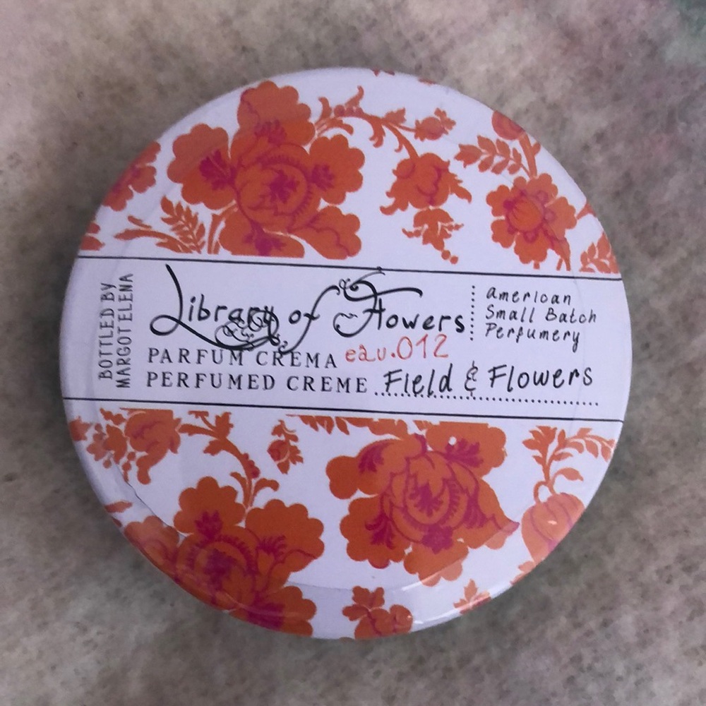 Library of Flowers by Margot elena perfumed Creme delight 2.5oz in Field&flowers